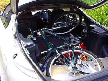 セリカは荷台が広い